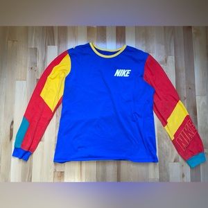 Bright and bold Nike men’s Large long sleeve shirt